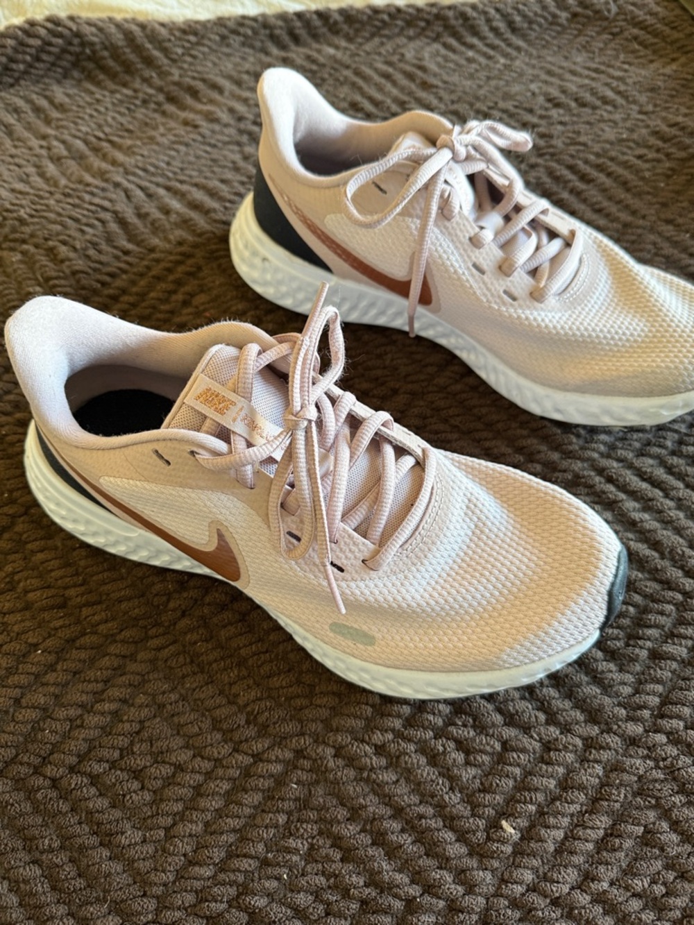 Nike Women's Athletic Running Shoes in Blush with Rose Gold Swoosh